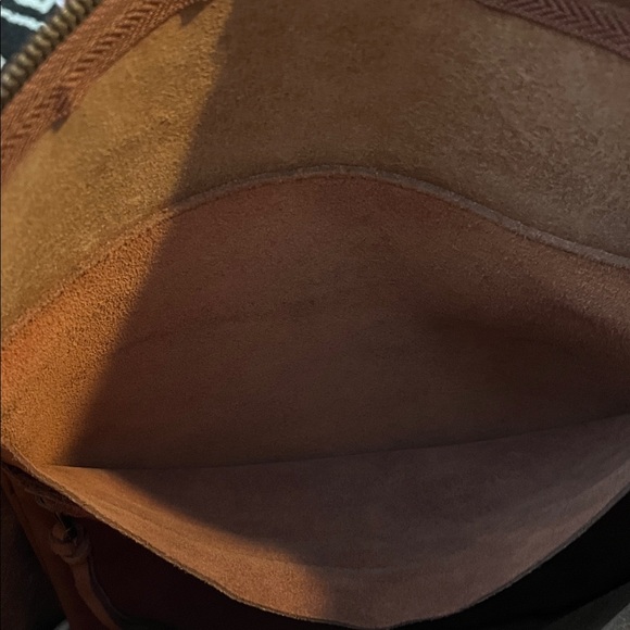 Brown Leather bucket shoulder Bag - Picture 4 of 5